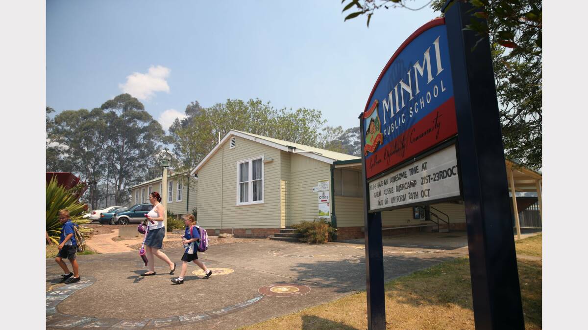 RELOCATION: The scene at Minmi Public School. Picture: Dean Osland